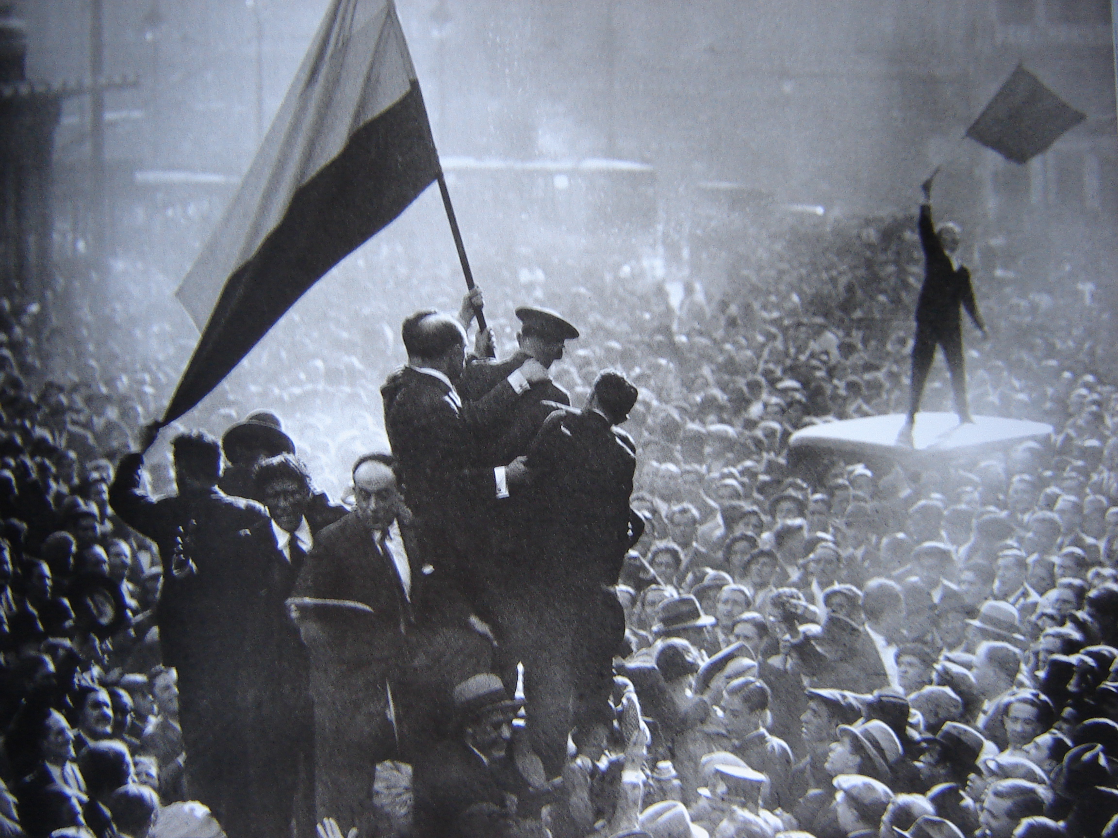 Desde/hacia la II República RRS. Radio del Museo Reina Sofía