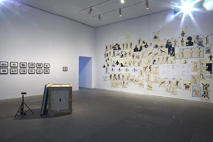 Vista de sala de la exposición Daniel G. Andújar. Sistema operativo, 2015 Vista de sala de la exposición Daniel G. Andújar. Sistema operativo, 2015
