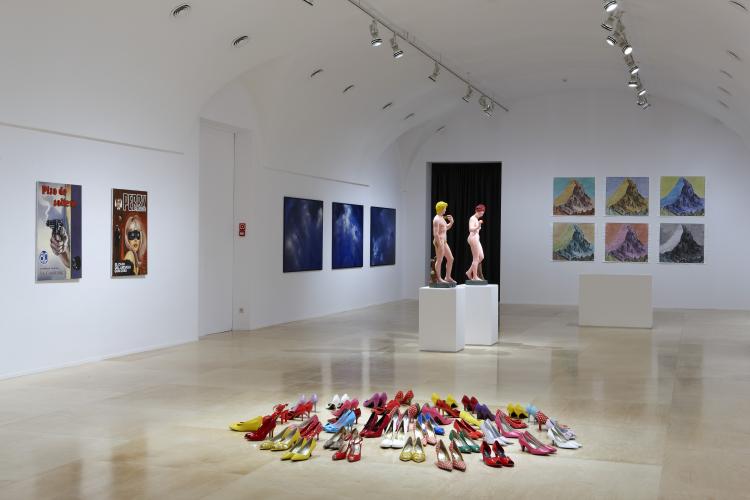 Exhibition view. Hans-Peter Feldmann. "An Art Exhibition", 2010 Exhibition view. Hans-Peter Feldmann. "An Art Exhibition", 2010