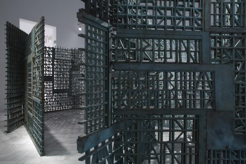 Vista de sala de la exposición. Locus Solus. Impresiones de Raymond Roussel, 2011