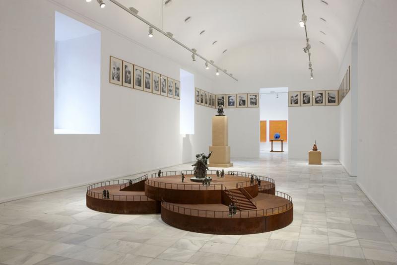 Exhibition view. Thomas Schütte. Hindsight, 2010 Exhibition view. Thomas Schütte. Hindsight, 2010