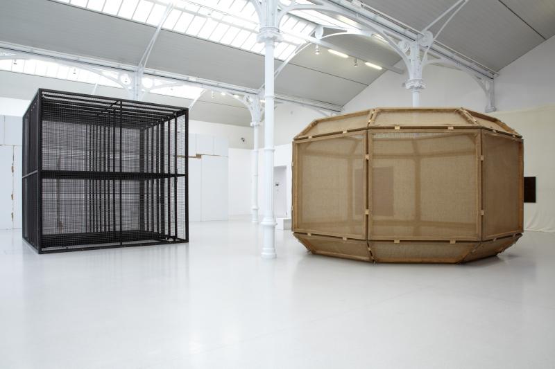 Vista de sala de la exposición. Heimo Zobernig, 2012 Vista de sala de la exposición. Heimo Zobernig, 2012