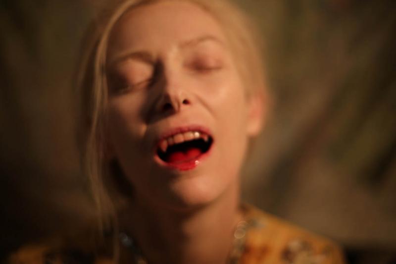 Tilda Swinton en la película Solo los amantes sobreviven, 2013