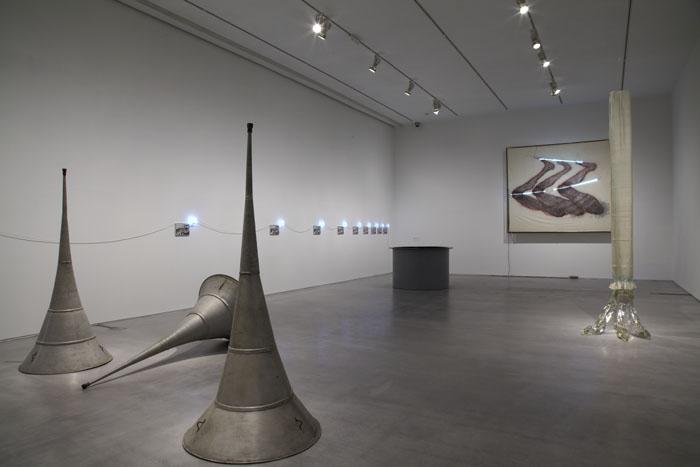 Vista de sala de la Colección De la revuelta a la posmodernidad (1962-1982) Vista de sala de la Colección De la revuelta a la posmodernidad (1962-1982)