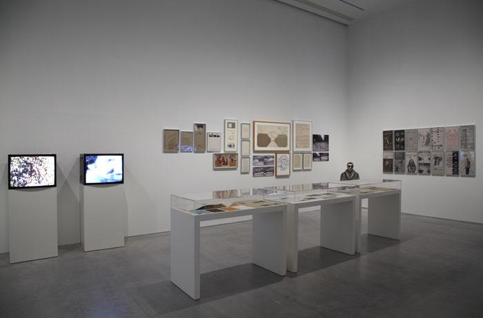 Vista de sala de la Colección De la revuelta a la posmodernidad (1962-1982) Vista de sala de la Colección De la revuelta a la posmodernidad (1962-1982)