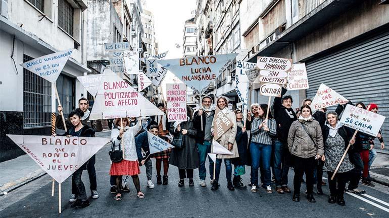 Imagen ilustrativa del ZIT 3. Materia política: Cromoactivación en Buenos Aires, mayo de 2017. Fotografía: Cromoactivismo. Cortesía de l+s artistas